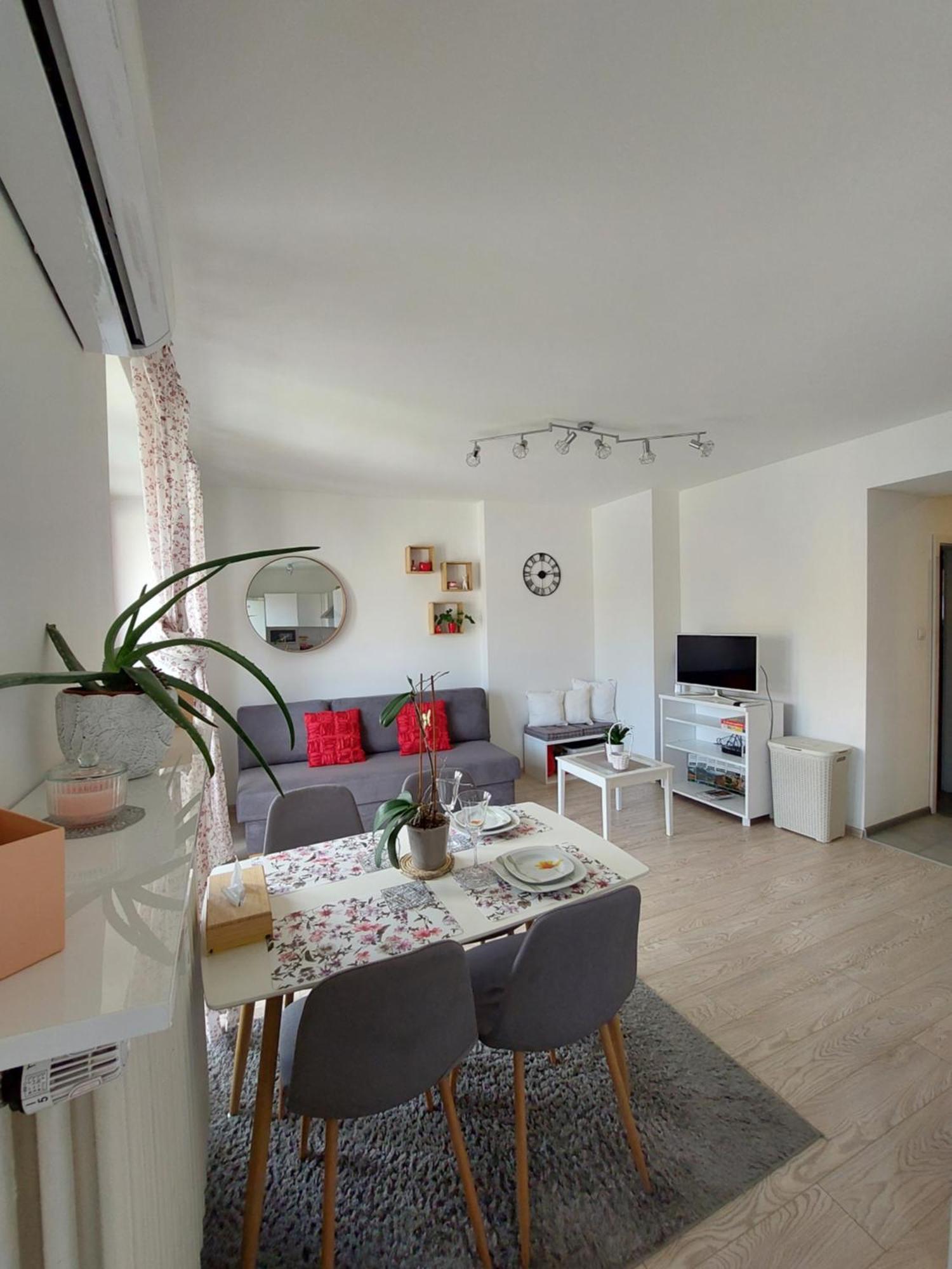 Emily Apartment Košice Δωμάτιο φωτογραφία