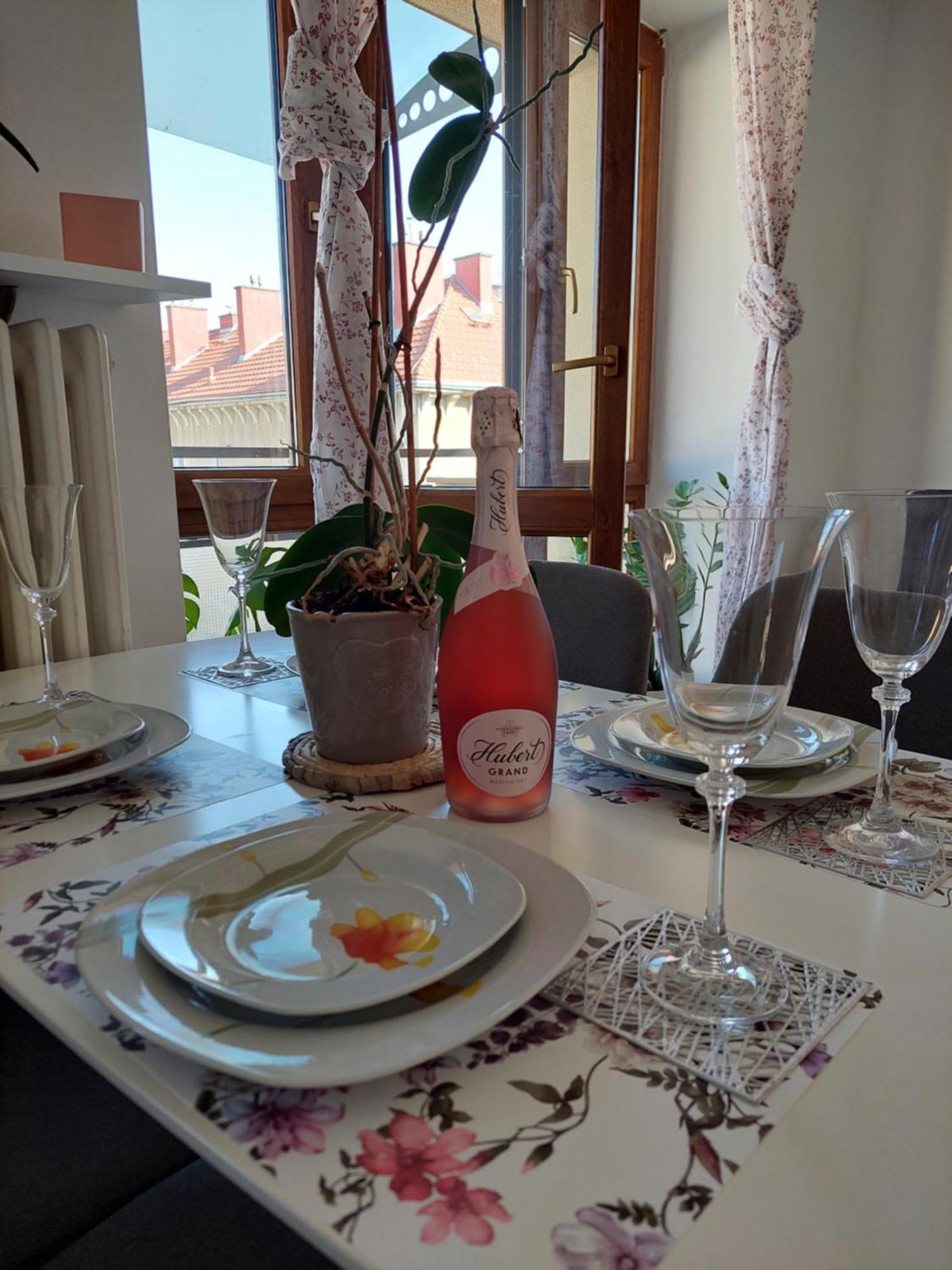 Emily Apartment Košice Δωμάτιο φωτογραφία